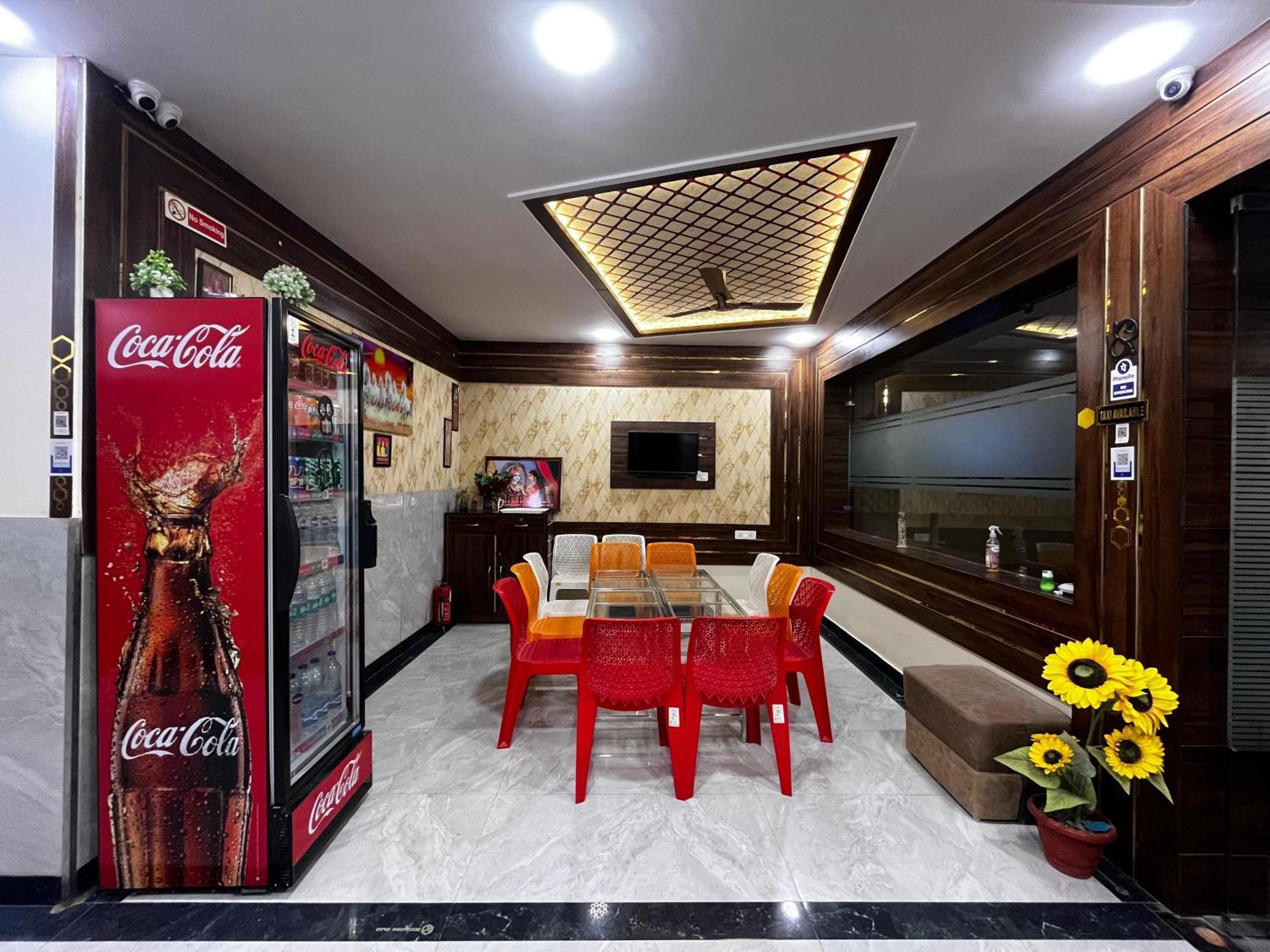 Taj Nice Point Manage By Taj Sunrise Group آغْرا المظهر الخارجي الصورة