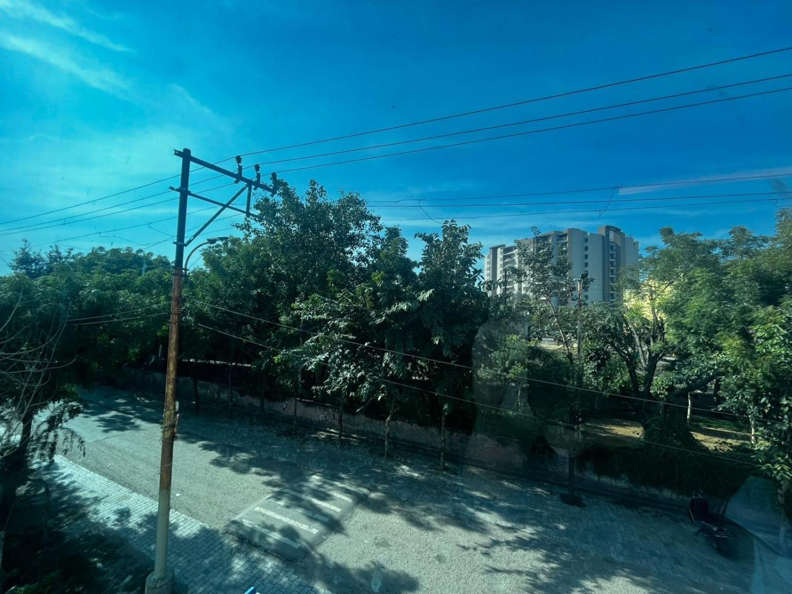 Taj Nice Point Manage By Taj Sunrise Group آغْرا المظهر الخارجي الصورة
